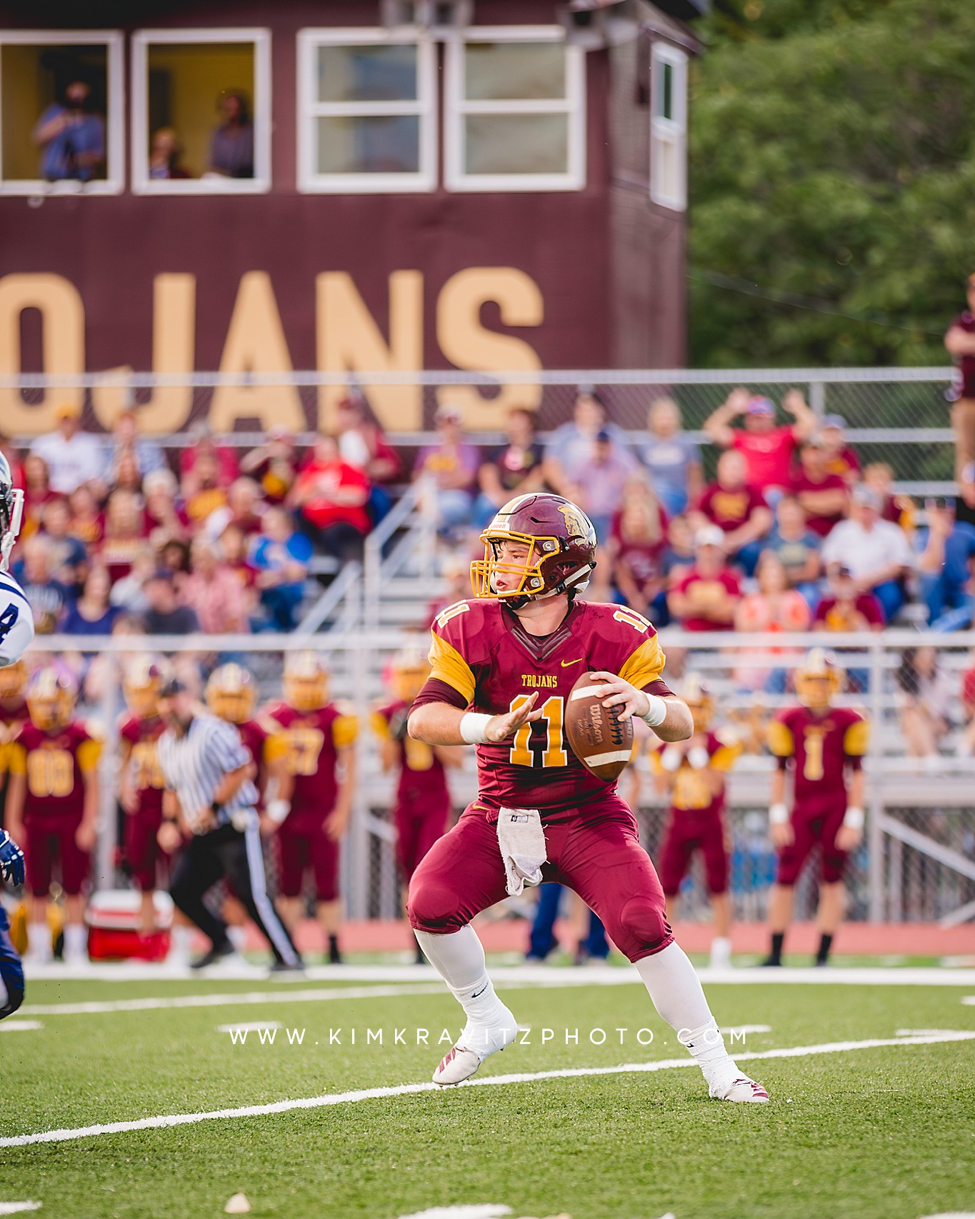 High school football kim kravitz girard trojans