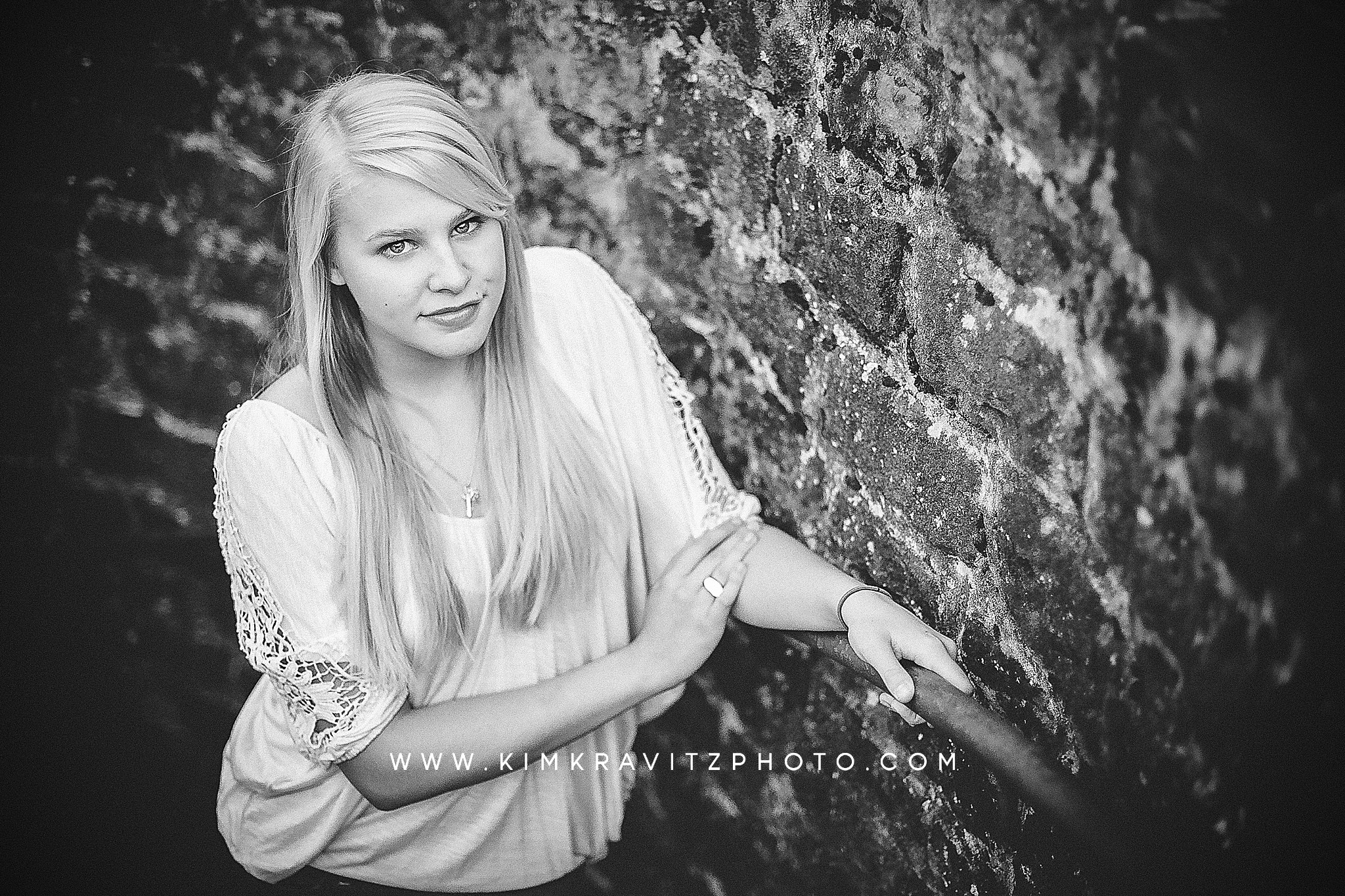 black and white senior portrait Heidelberg thingstatte Kim Kravitz