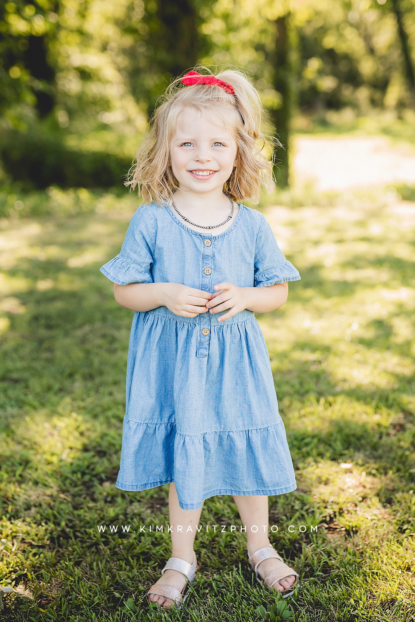 Natural light family portraits at the Crawford County Fairgrounds in Girard, Kansas.