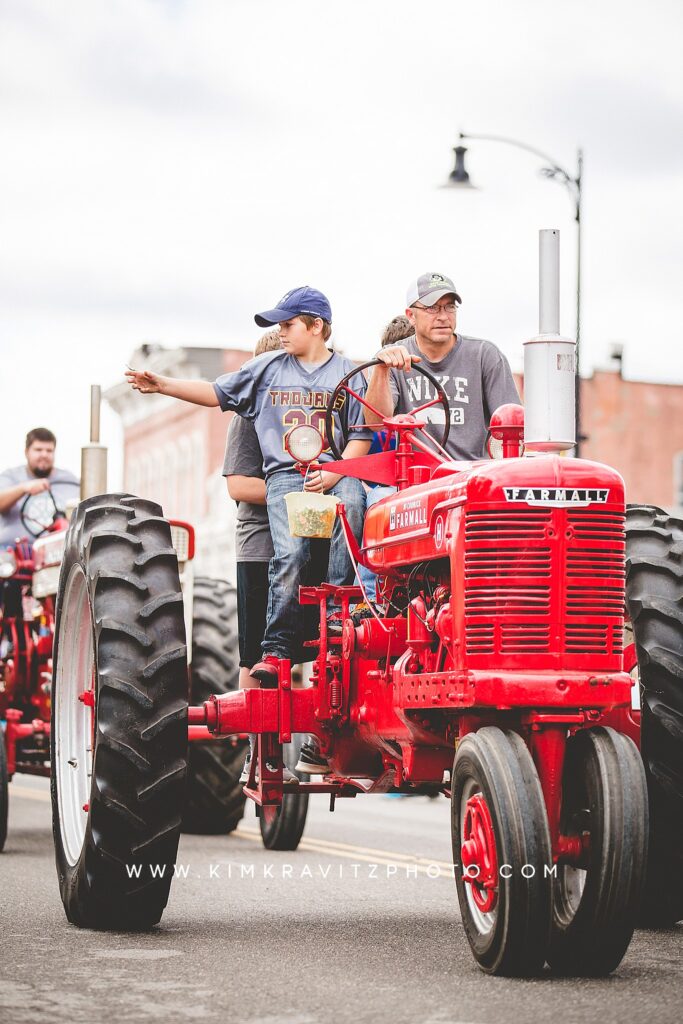 red vintage tractor girard kansas kim kravitz